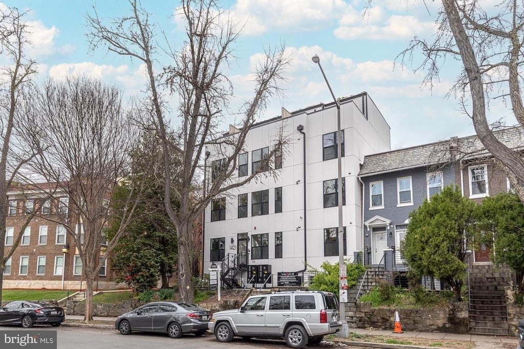 1421 Spring Road Nw - Photo 1