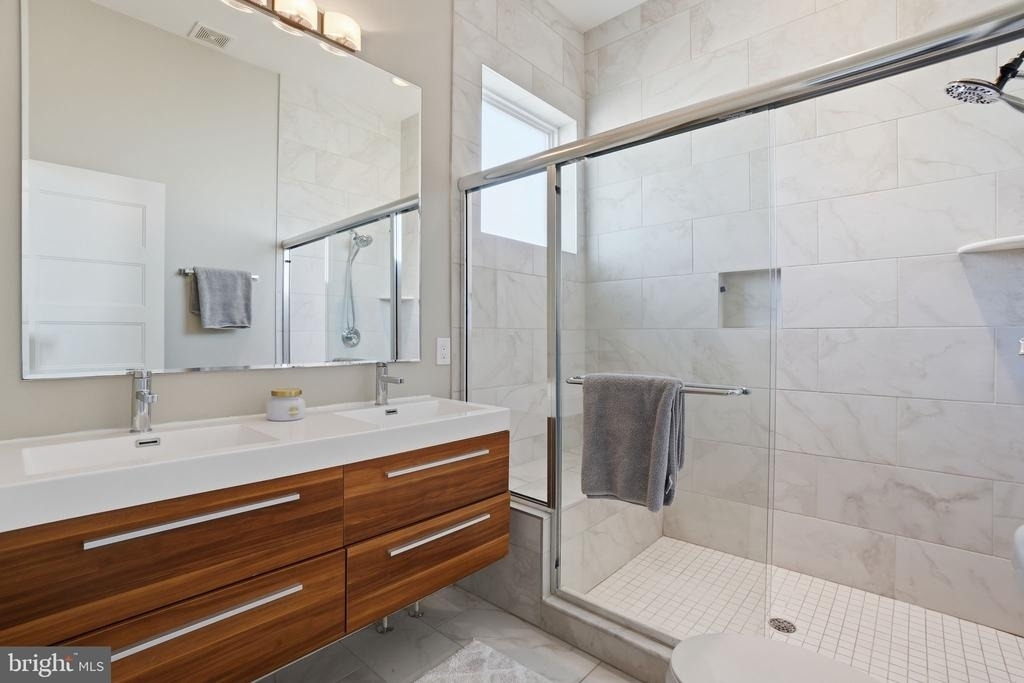 3222 Warder Street Nw - Photo 8