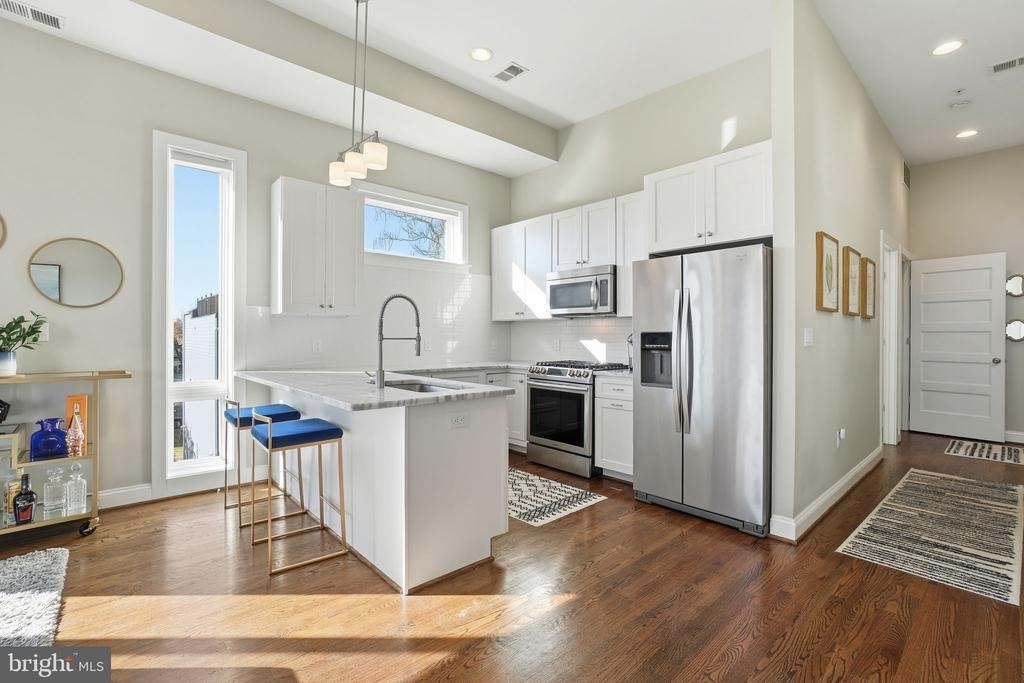 3222 Warder Street Nw - Photo 2