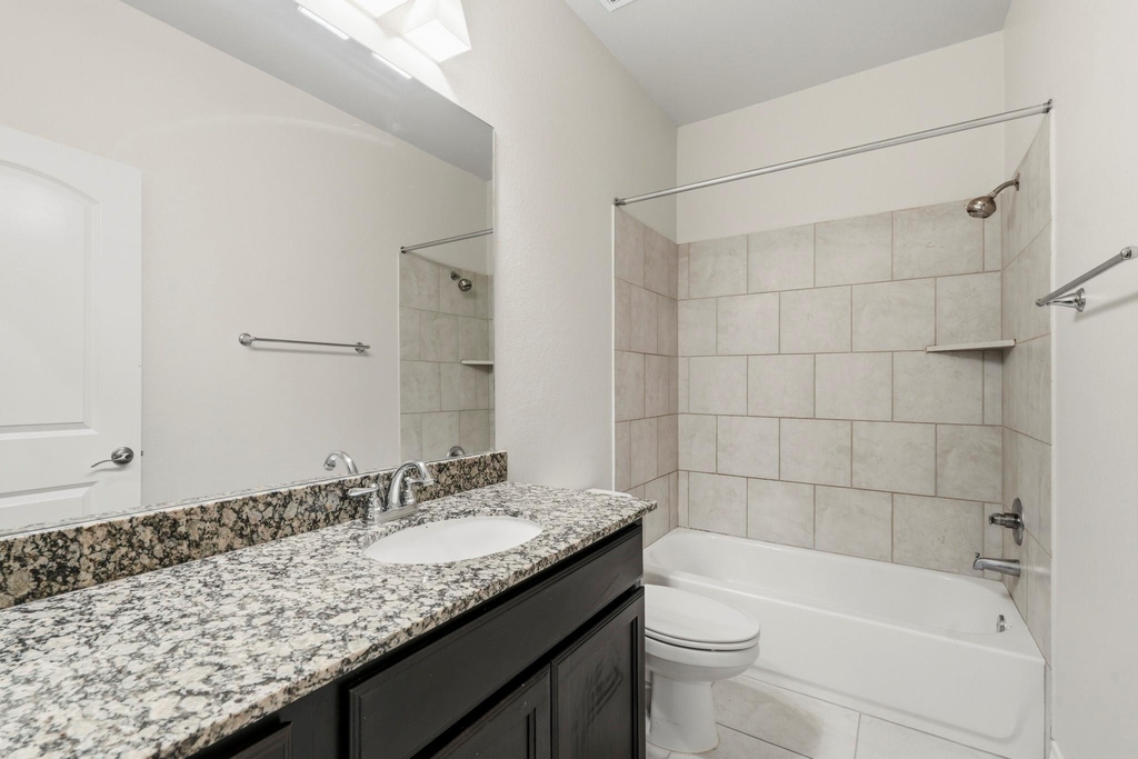 9527 Scanlan Heights Lane - Photo 24