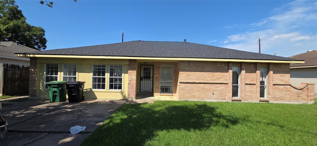 12623 Chiswick Road - Photo 1