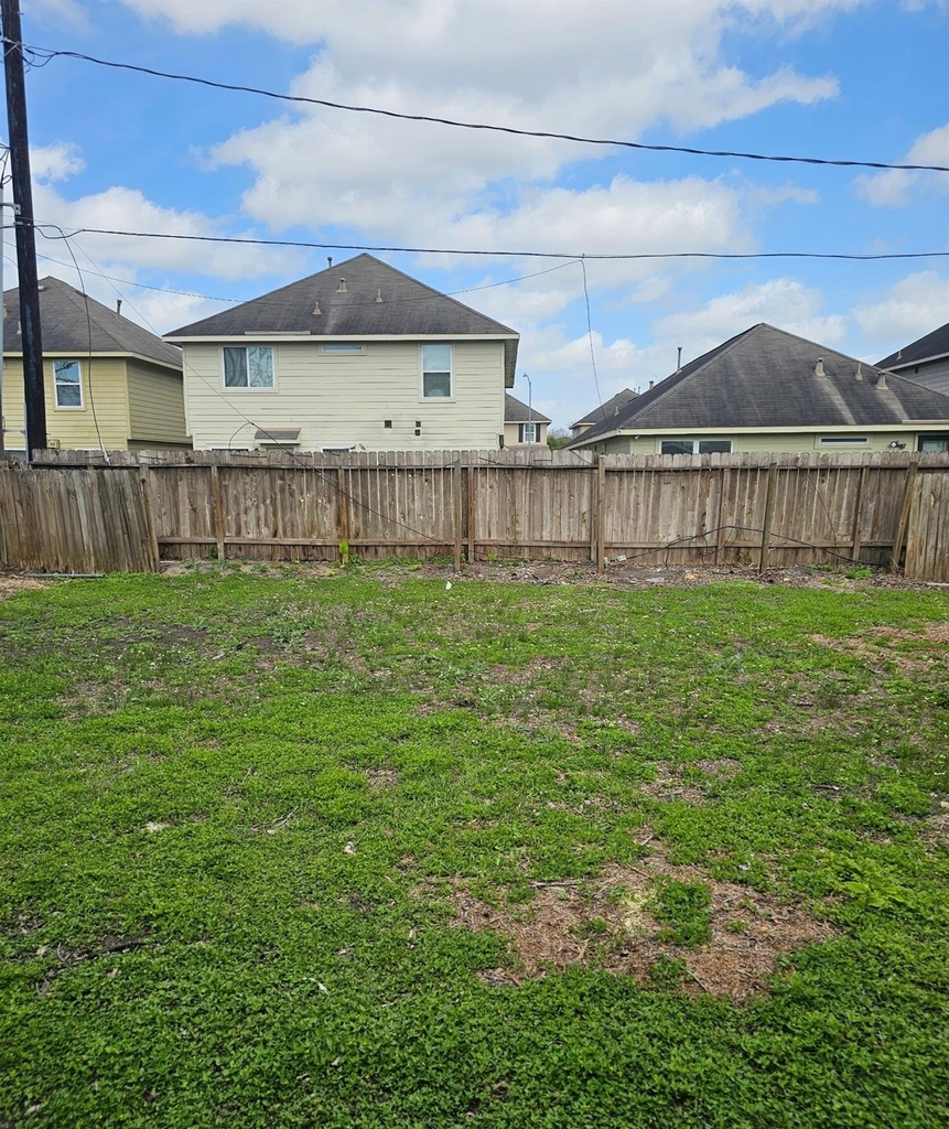 12623 Chiswick Road - Photo 18