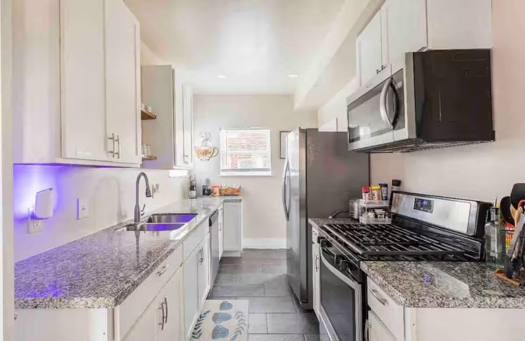 2108 Berry Street - Photo 10