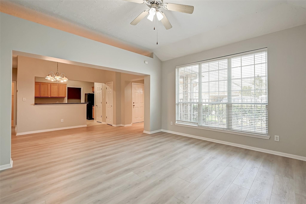 717 Cedarwood - Photo 7