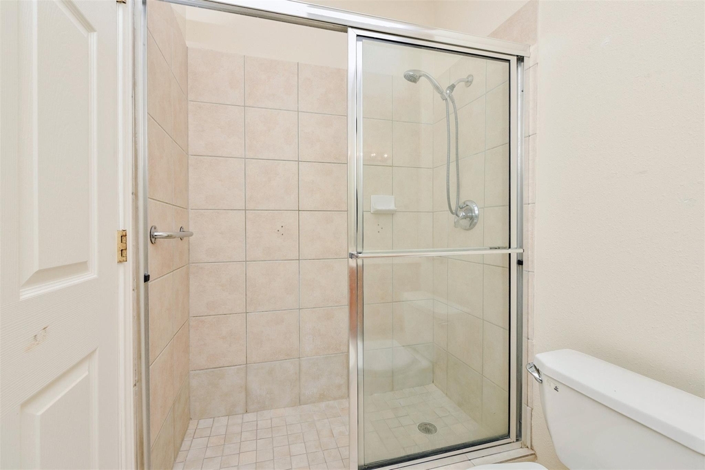 717 Cedarwood - Photo 17