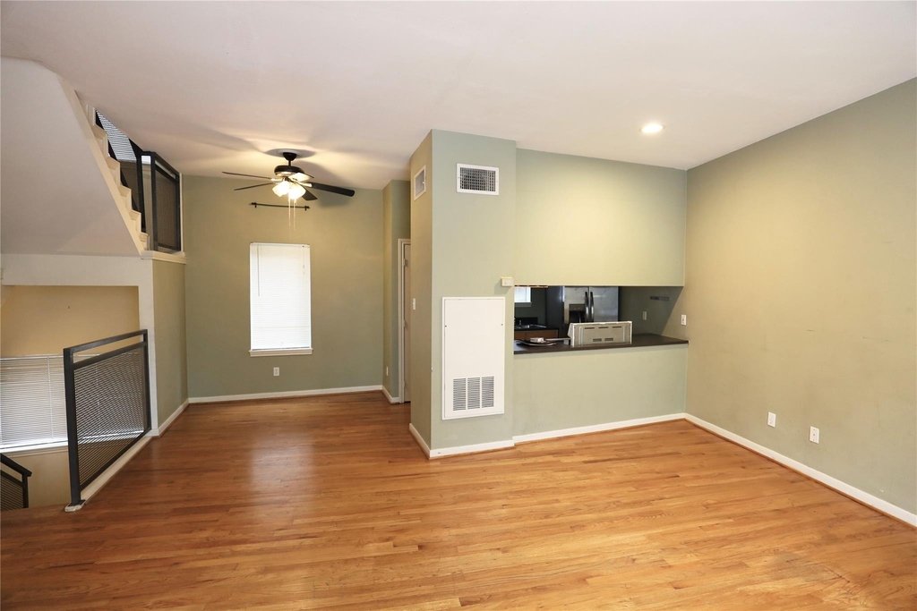 404 Rosalie - Photo 4