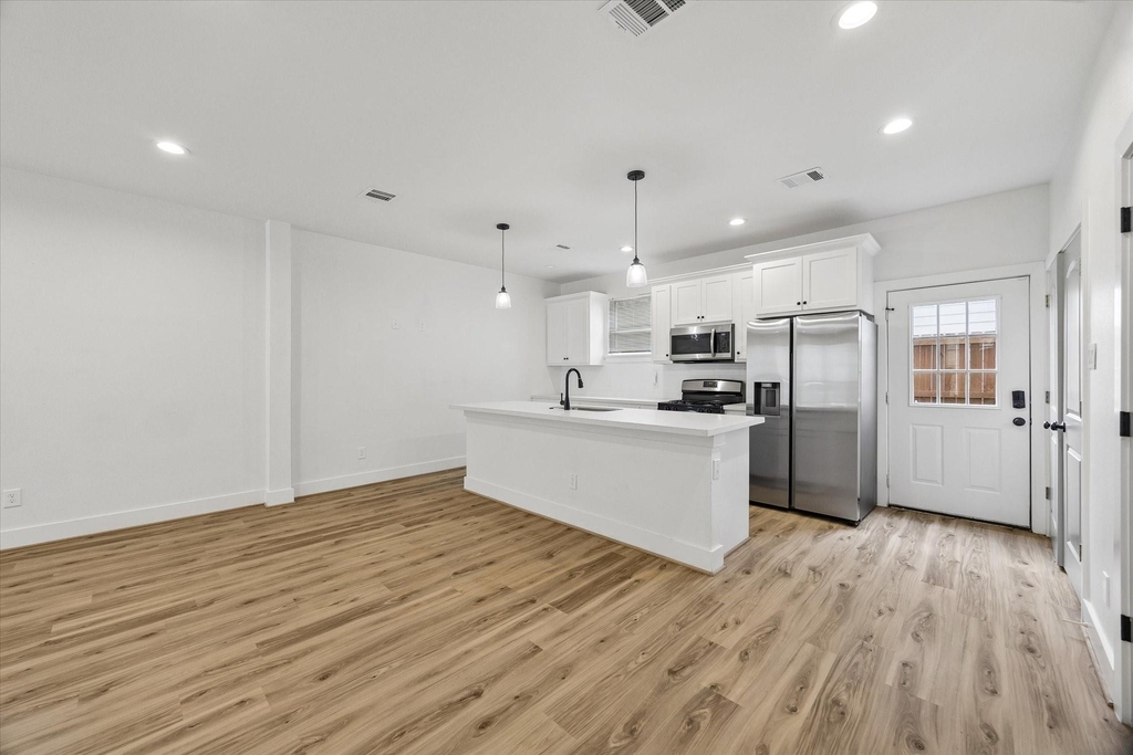2749 Redrock Street - Photo 8