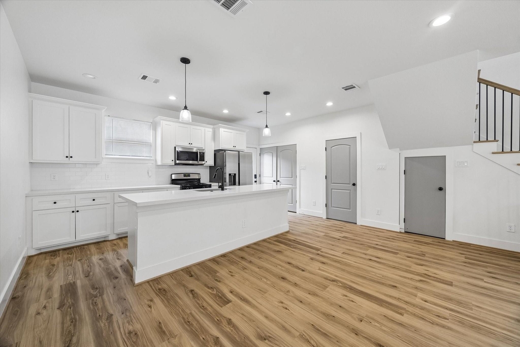 2749 Redrock Street - Photo 7