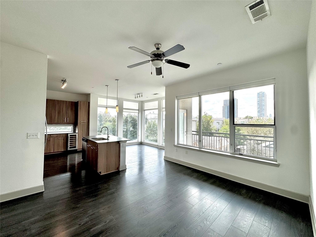 2111 Westheimer Road - Photo 4