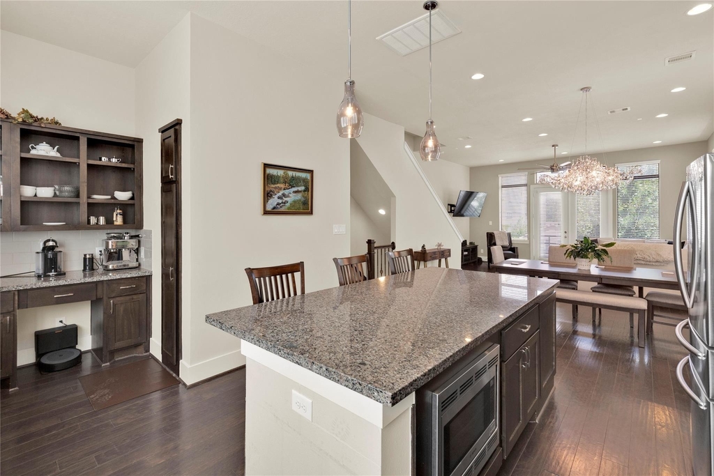 1413 Nagle Street - Photo 10