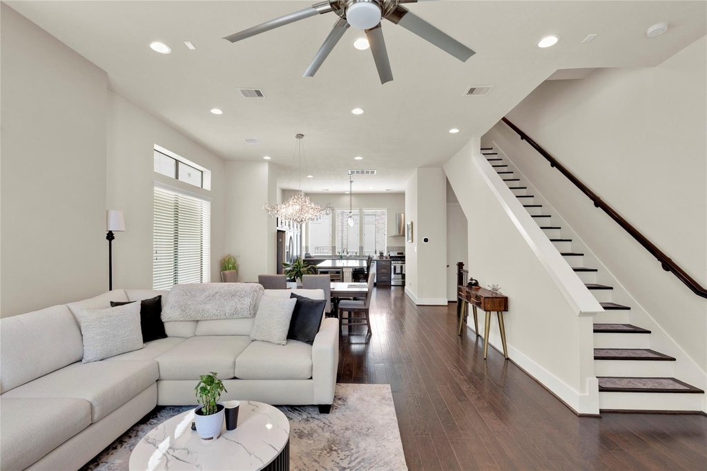 1413 Nagle Street - Photo 17