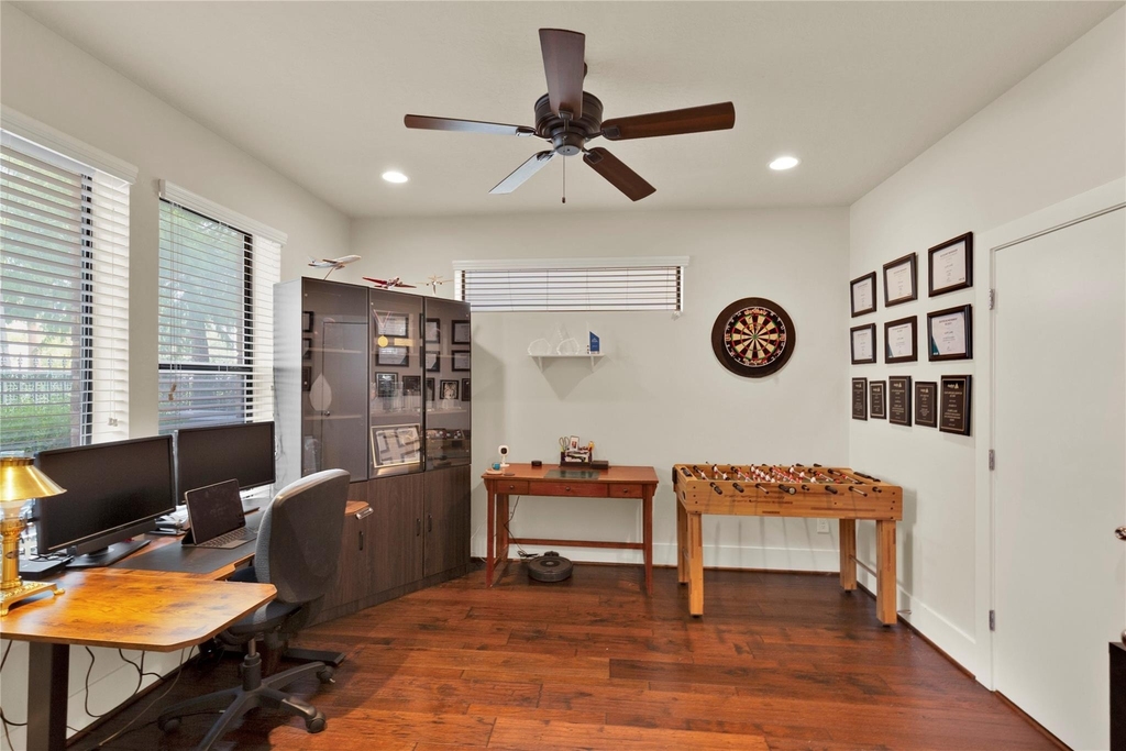 1413 Nagle Street - Photo 6