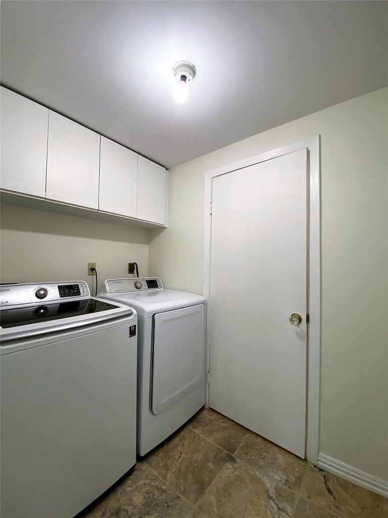 49 Briar Hollow Lane - Photo 18