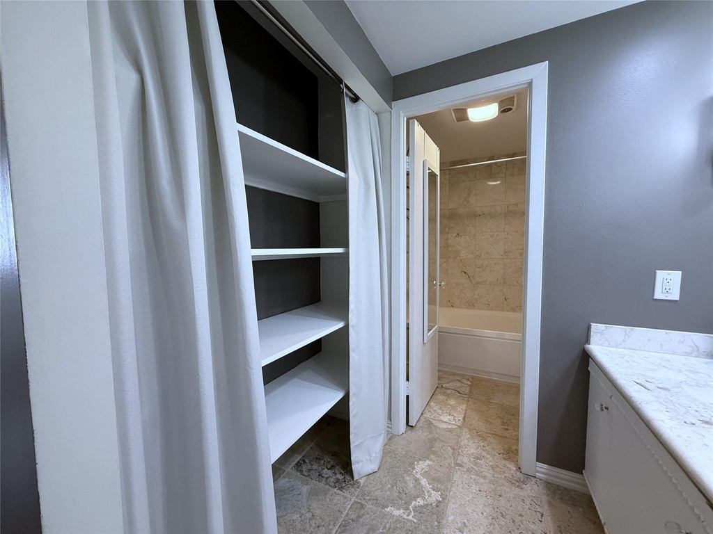 49 Briar Hollow Lane - Photo 24