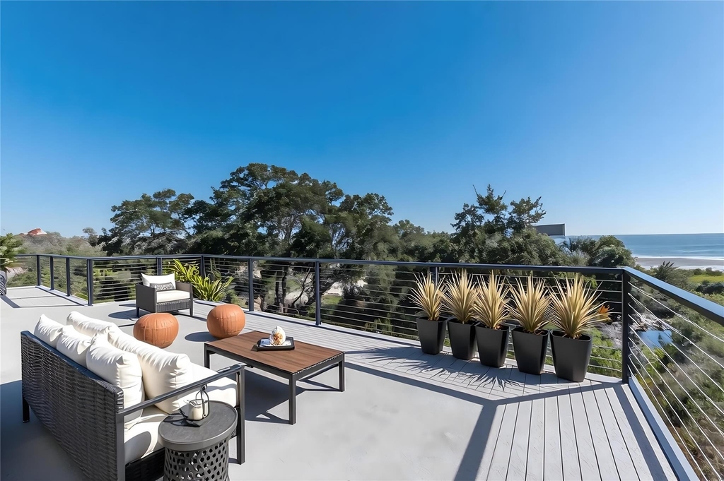 637 Bay Vista Drive - Photo 0