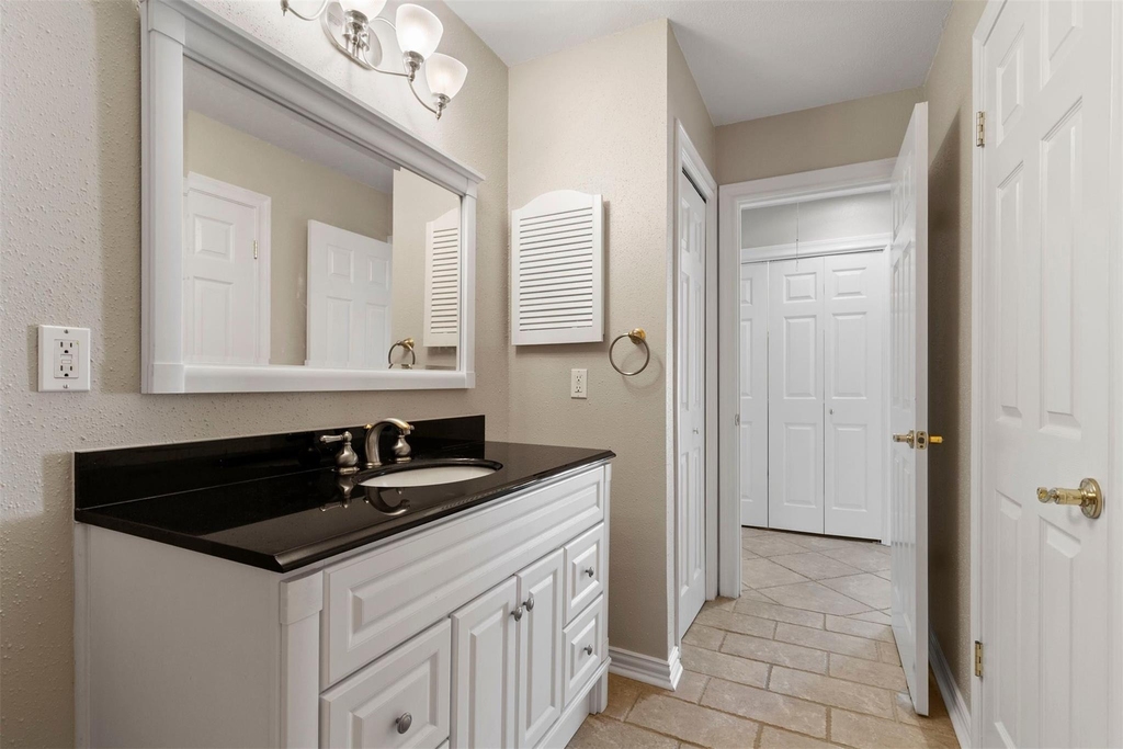 1042 Augusta Drive - Photo 19