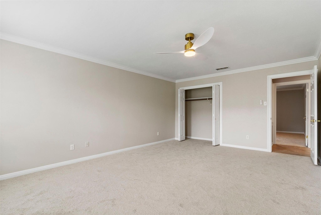 1042 Augusta Drive - Photo 14