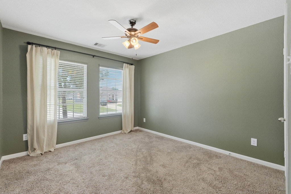 13217 Lazy Lane - Photo 32