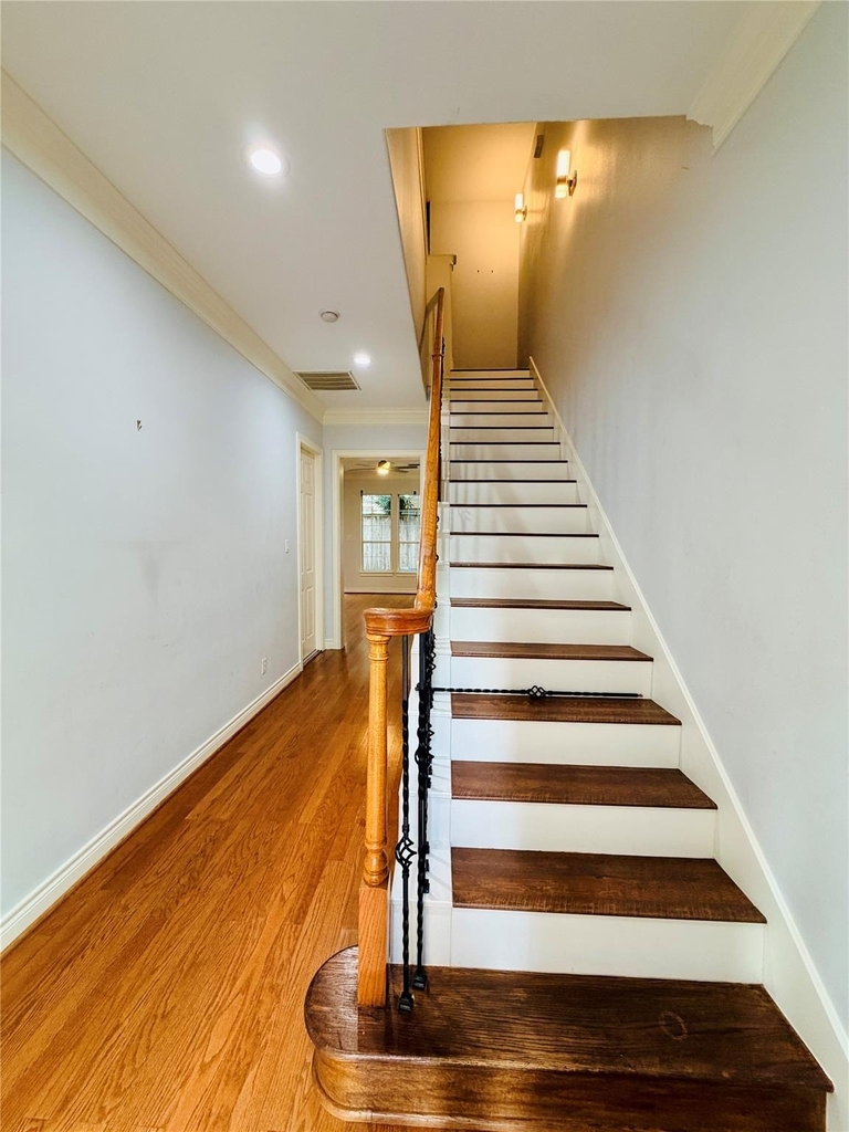 3526 Cline Street - Photo 2