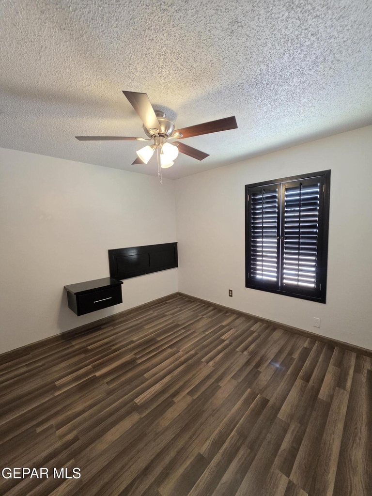 11229 Pony Soldier Avenue - Photo 11