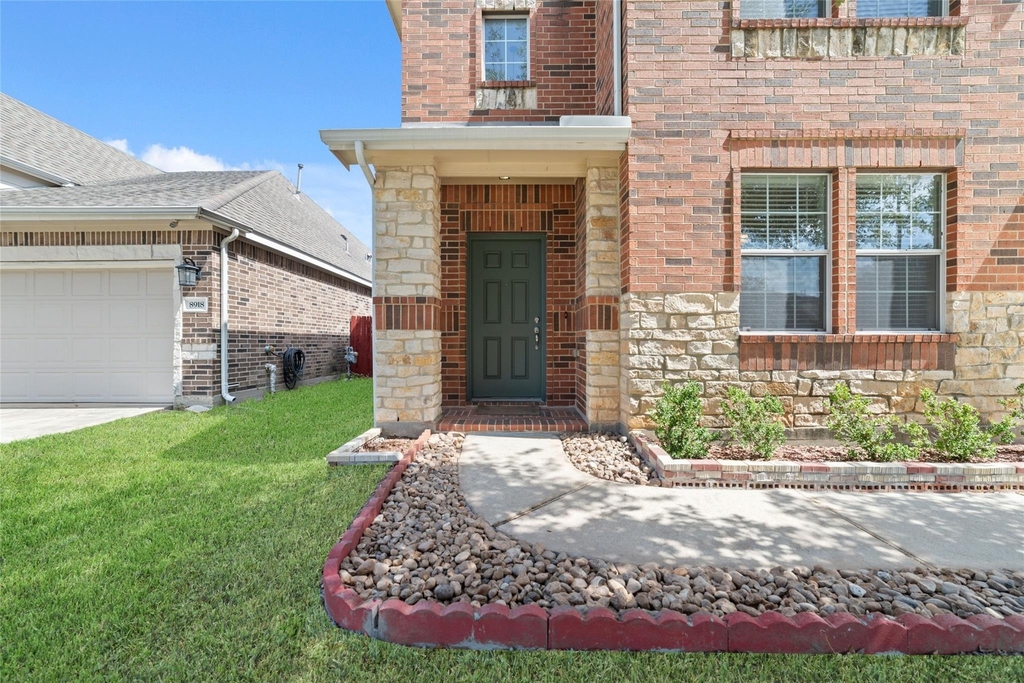 8914 Parlin Ridge Drive - Photo 4