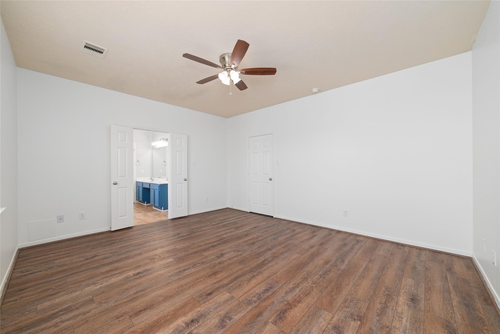 8914 Parlin Ridge Drive - Photo 15