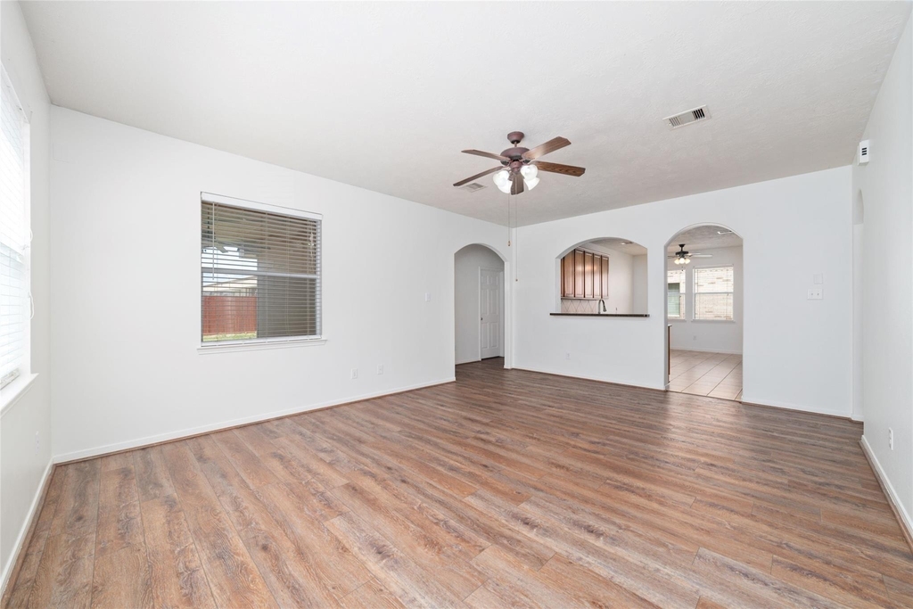 8914 Parlin Ridge Drive - Photo 8