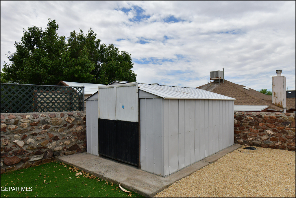 7737 Plaza Azul Road - Photo 39