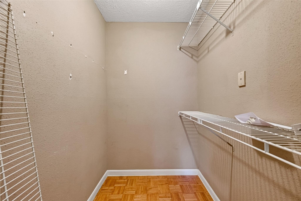 1311 Antoine Drive - Photo 25