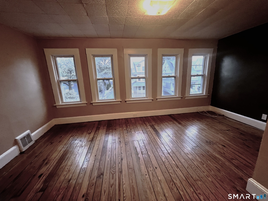 1485 Iranistan Avenue - Photo 5