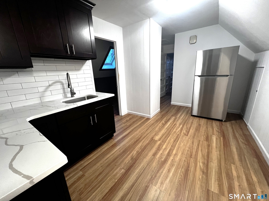 1485 Iranistan Avenue - Photo 3