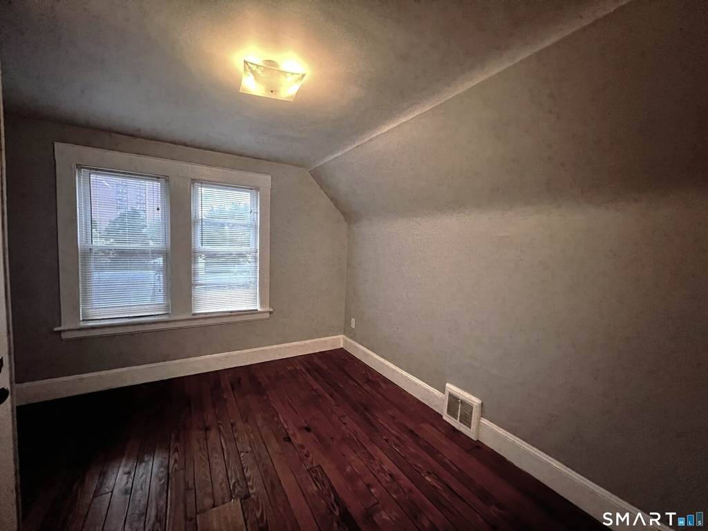 1485 Iranistan Avenue - Photo 7