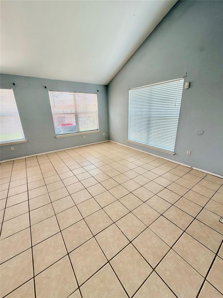 7402 Alegria Drive - Photo 4