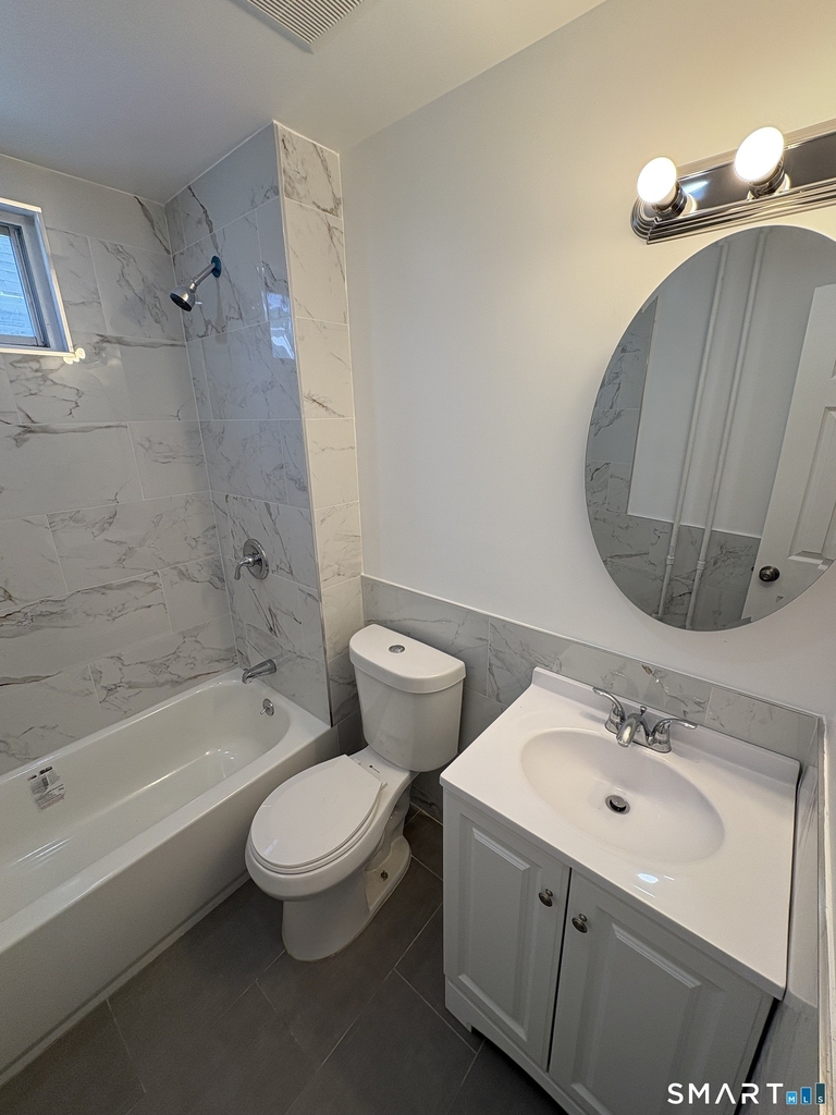 133 Willow Street - Photo 2