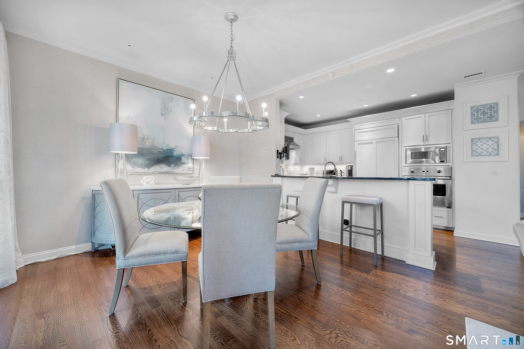 100 Parrott Drive - Photo 3
