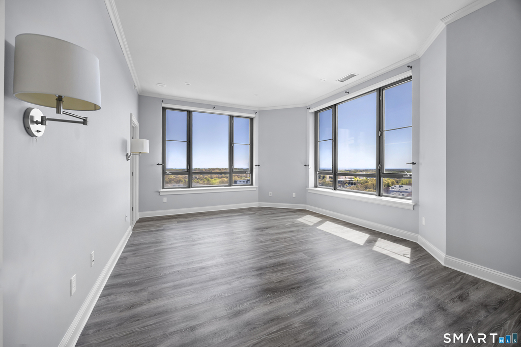 100 Parrott Drive - Photo 13