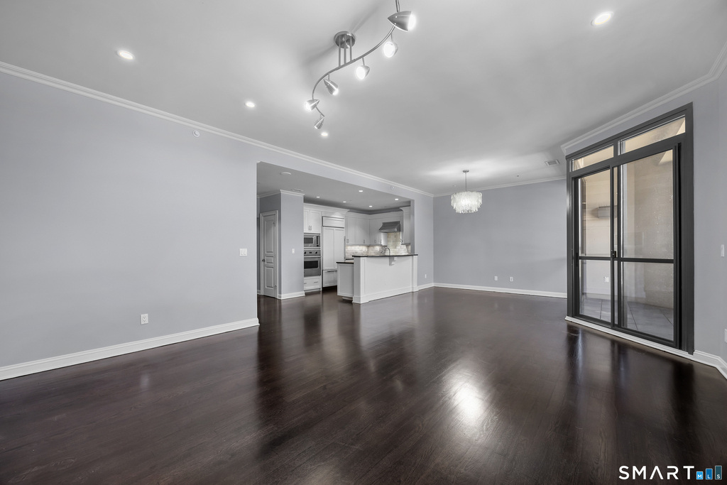 100 Parrott Drive - Photo 4