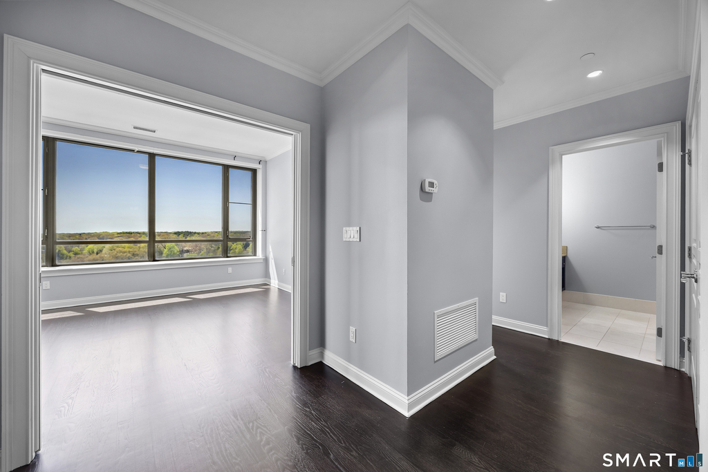 100 Parrott Drive - Photo 9