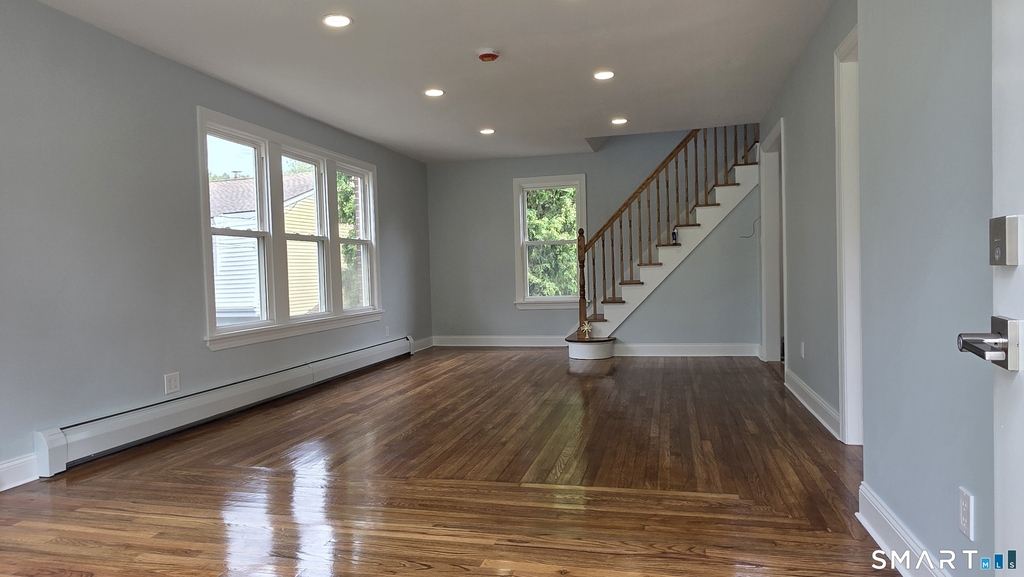782 Center Street - Photo 4