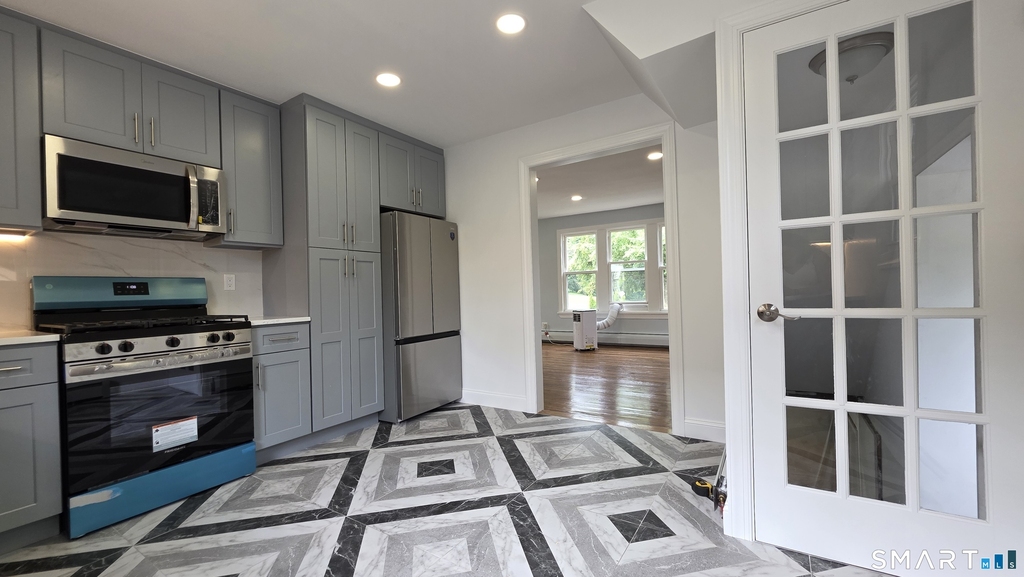 782 Center Street - Photo 3