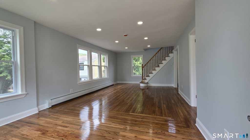 782 Center Street - Photo 5