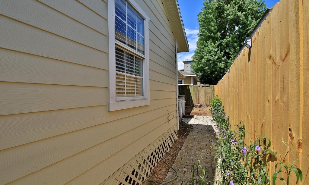1518 Sabine Street - Photo 40