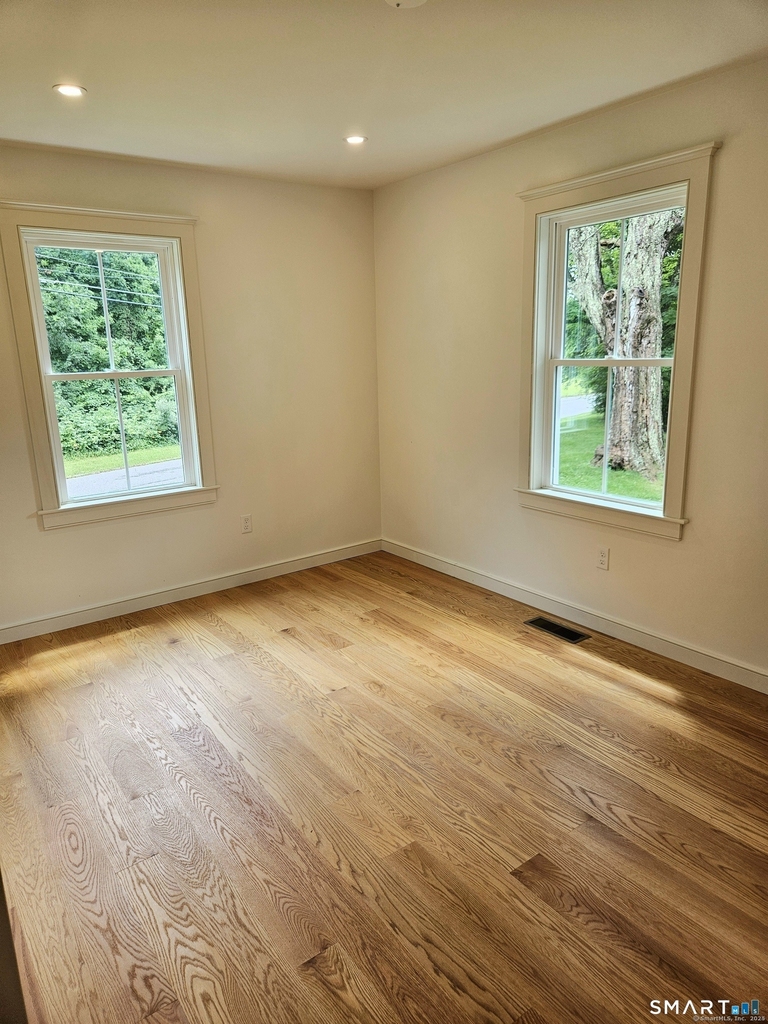 15 Brook Street - Photo 24