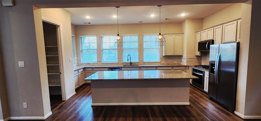 9523 Caddo Ridge Lane - Photo 7