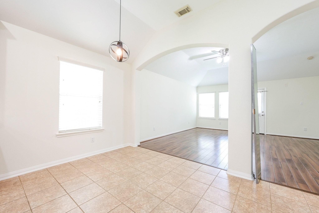 11123 Overland Trail Drive - Photo 6