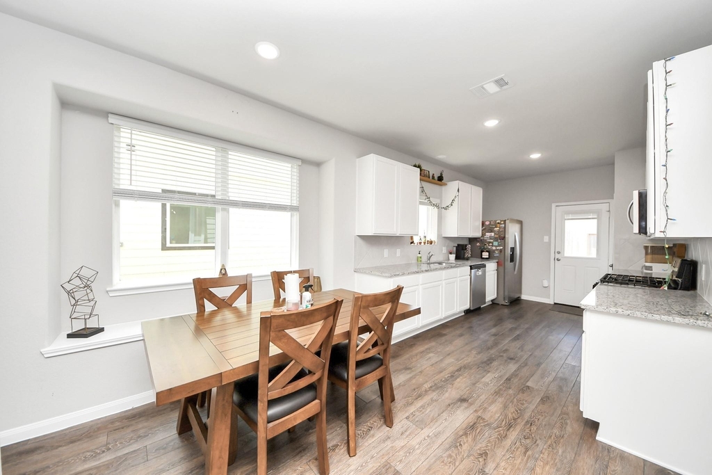 13820 Diamondback Drive - Photo 7