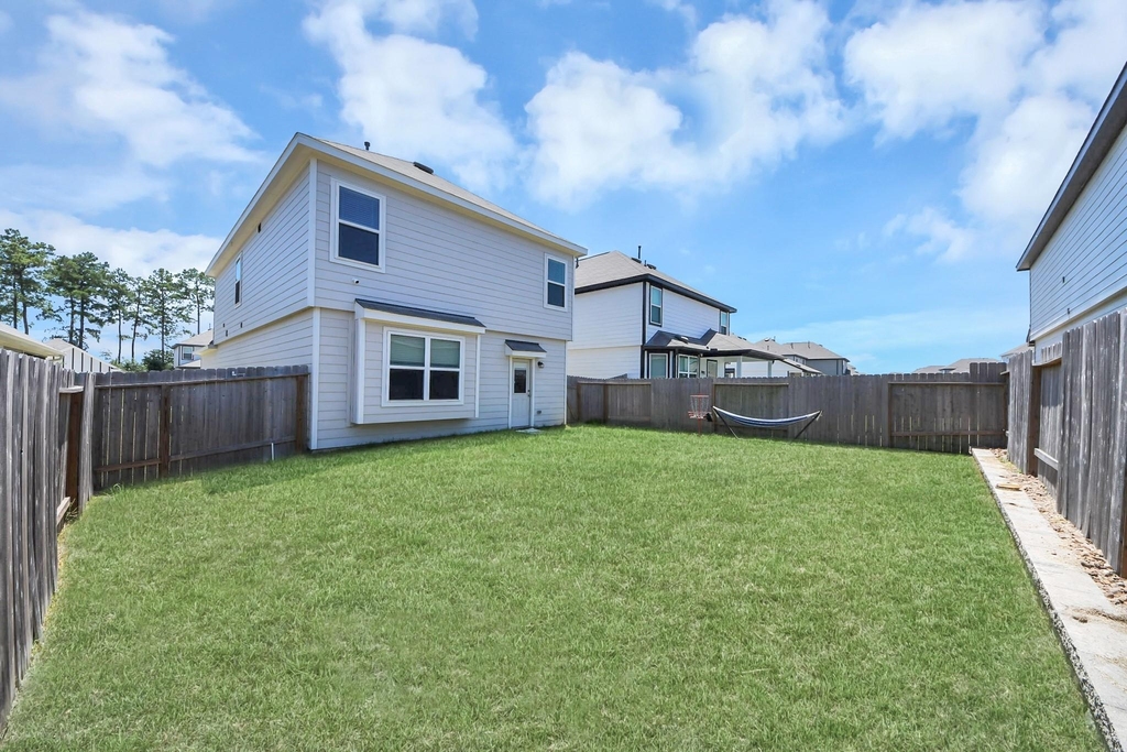 13820 Diamondback Drive - Photo 2