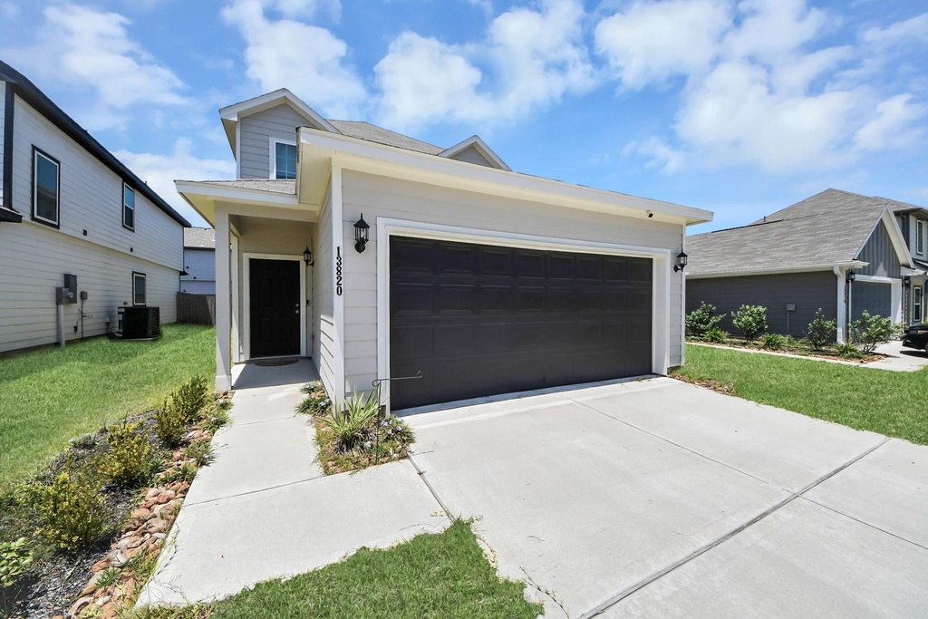 13820 Diamondback Drive - Photo 3