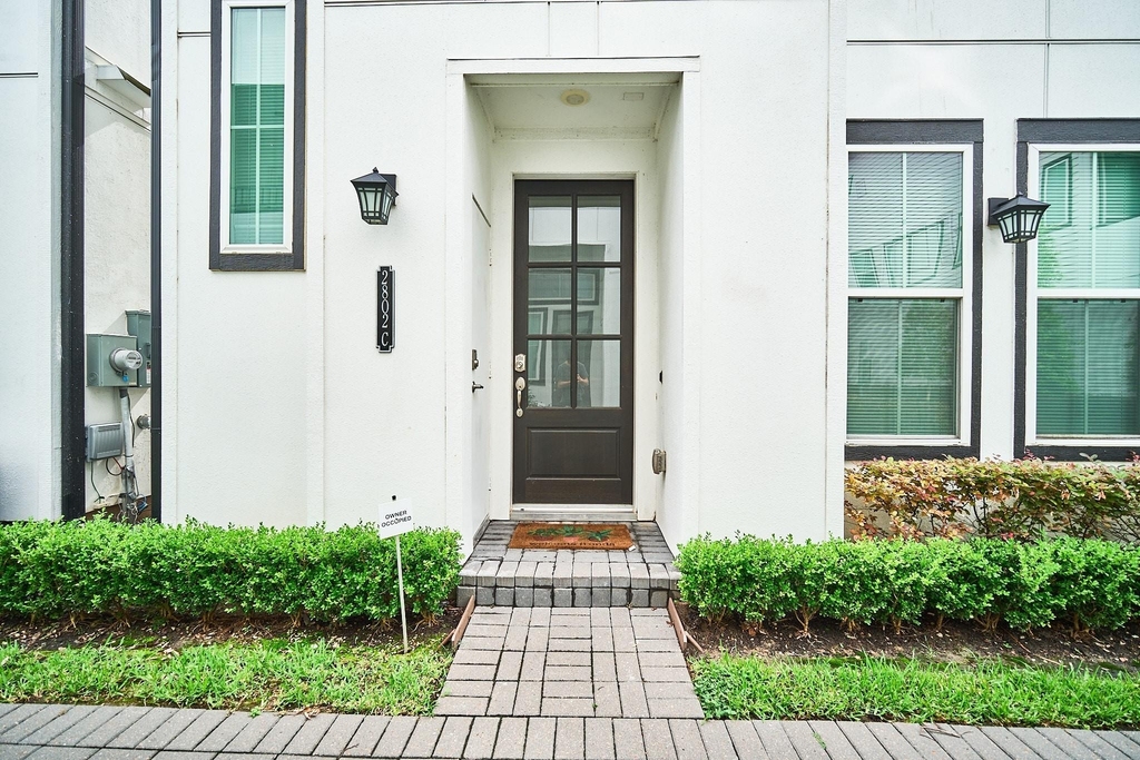 2802 Grand Fountains Drive - Photo 0