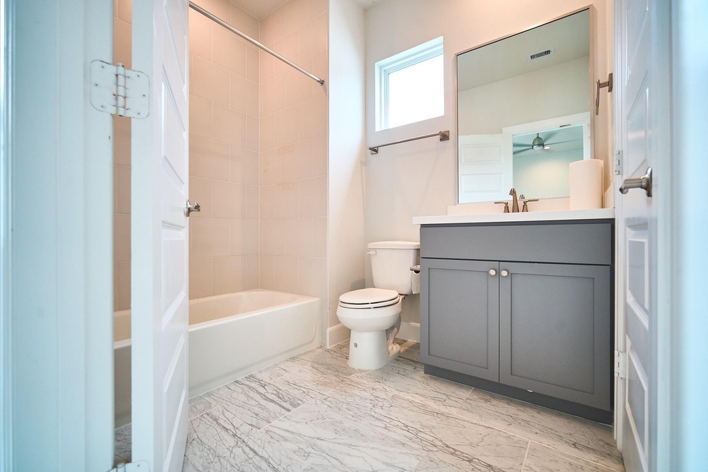 2802 Grand Fountains Drive - Photo 23